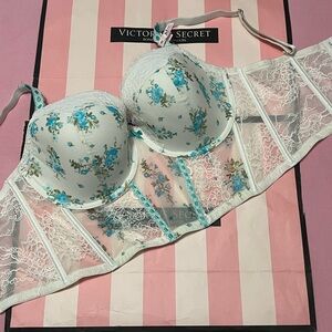 CLEARANCE $60 Victoria’s Secret Lace and Floral Corset Med and Med DD  Beautiful